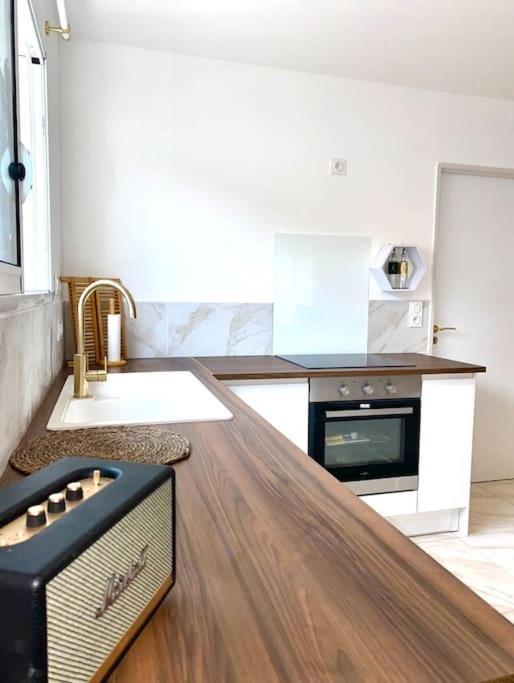 Villa Contemporaine Chatellerault Bagian luar foto