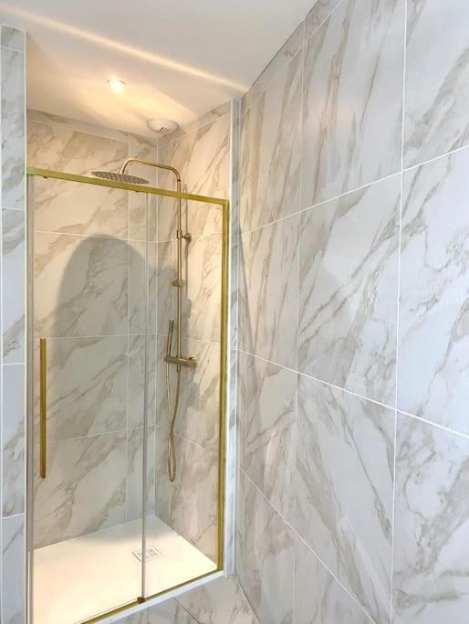 Villa Contemporaine Chatellerault Bagian luar foto